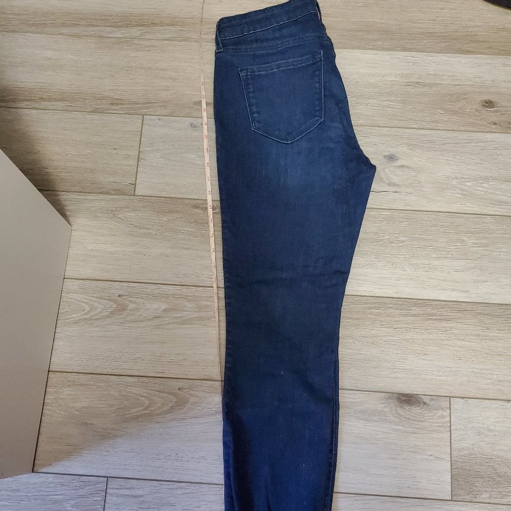 Old Navy Rockstar Skinny jean